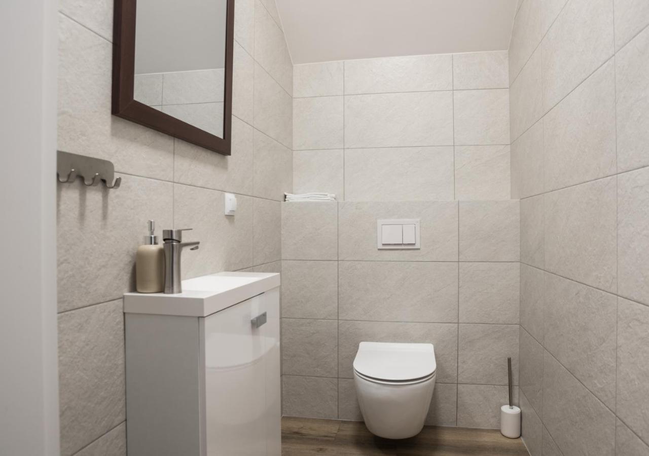 Aston -Domek Przy Lesie, Przestronny, Apartamenty Karpacz Luaran gambar